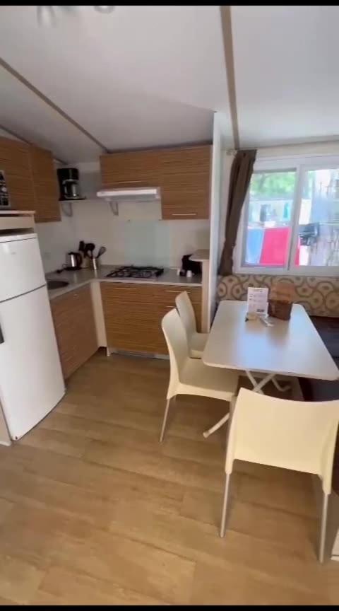 Mipro Mobilhome 6 Lido di Spina Luaran gambar