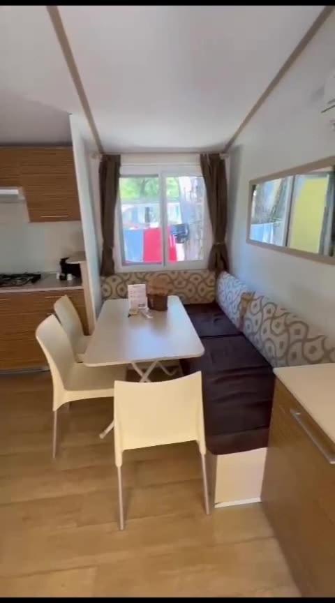 Mipro Mobilhome 6 Lido di Spina Luaran gambar